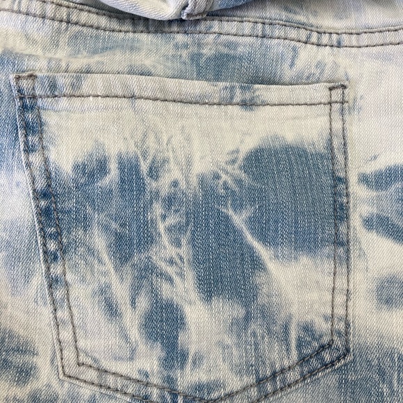 Lane Bryant Size 24 Acid Wash Jean Capris - Inseam 20 inches - Picture 7 of 9